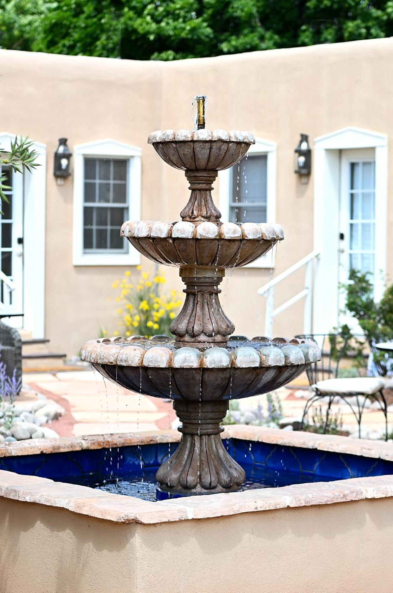 Dos Hermanas Casita 6 Downtown Courtyard Patio